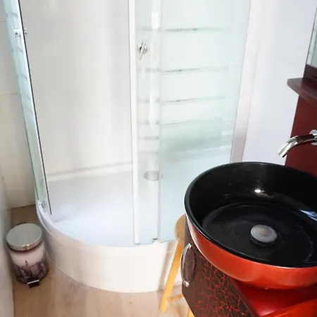 Paris 16 Studio Near Arc De Triomphe And Eiffel Tower