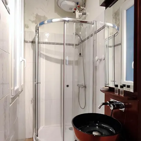 Paris 16 Studio Near Arc De Triomphe And Eiffel Tower