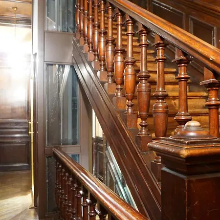 Rue Paul Valery - Paris 16 - 1160 Appartement Paris